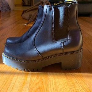 Dr. Martens Rometty Black Leather Platform size 8